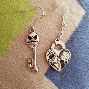 🌻 2/15 Sale Nightmare Before Christmas earrings